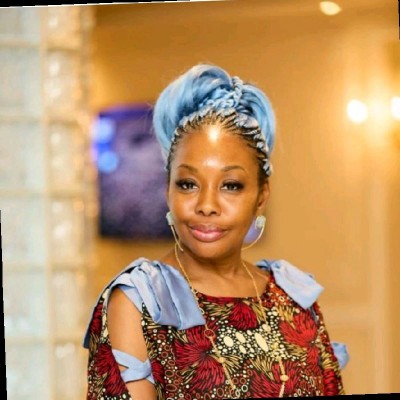Portrait of Winihin Jemide, founder of The Circles